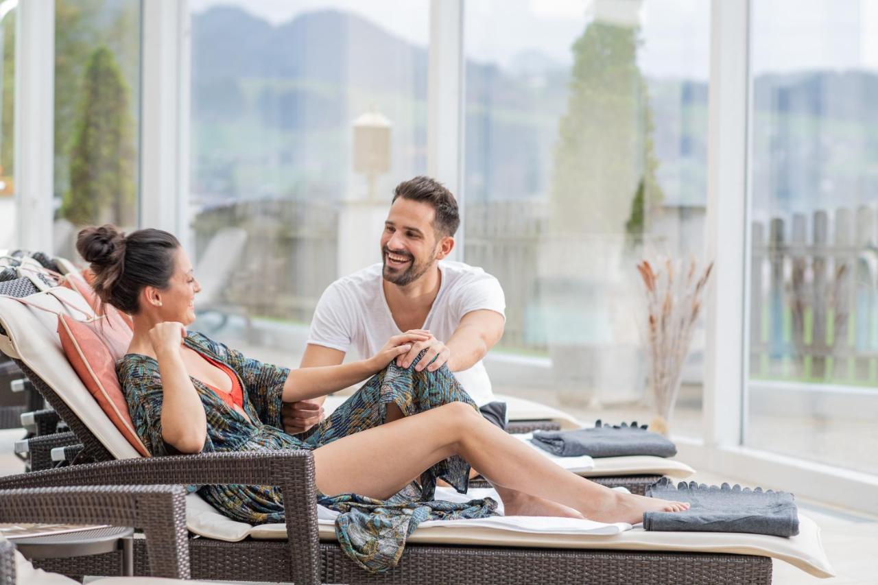 Hotel Alpina Wellness & Spa Resort Kössen Extérieur photo