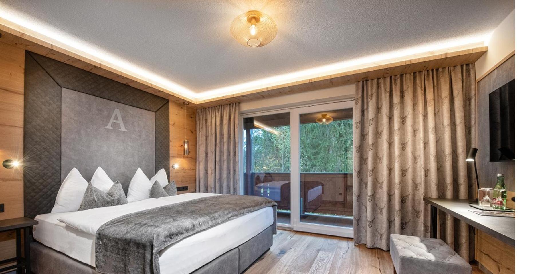 Hotel Alpina Wellness & Spa Resort Kössen Extérieur photo
