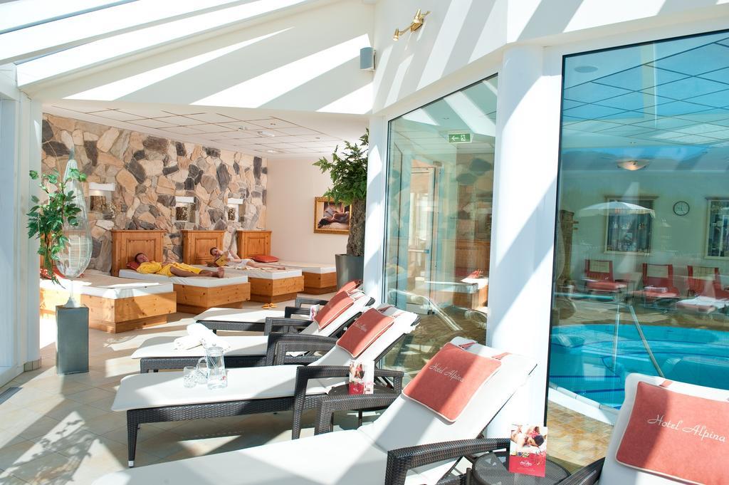 Hotel Alpina Wellness & Spa Resort Kössen Extérieur photo